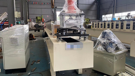 Крен двери шторки пены PU формируя машину 380V 50Hz 3 участка